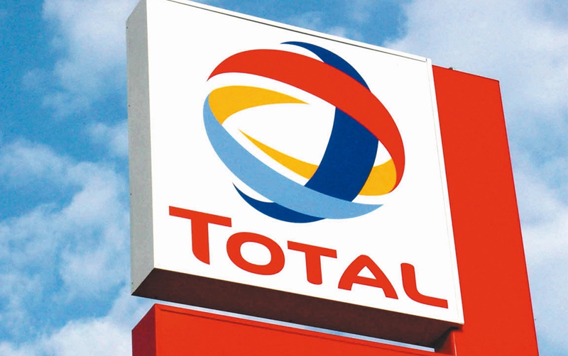 Total adquiere dos centrales eléctricas en Francia